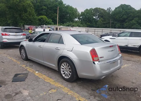 2012 Chrysler 300 из США, поврежденный, VIN 2C3CCAAG5CH116529